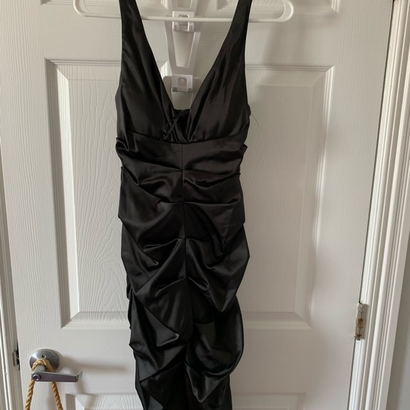 Escape by Joanna Chen Ruched black dress size 6 - Picture 3 of 3